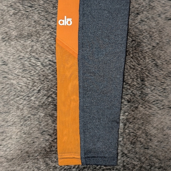 ALO Yoga Ascendent Pocket Leggings Colorblock Women's XS - Picture 8 of 9